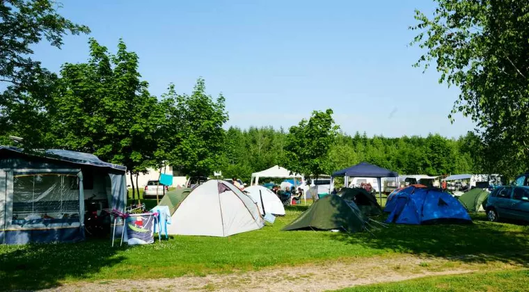 Trouver un camping à deux pas du GR34, La Forêt-Fouesnant, Camping les falaises